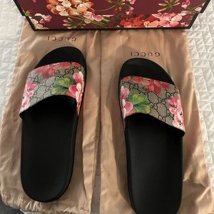 Gucci Pursuit Slide Sandal- Woman’s